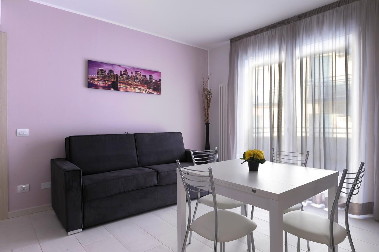 Aparthotel Residenza Riva Azzurra Rímini Exterior foto