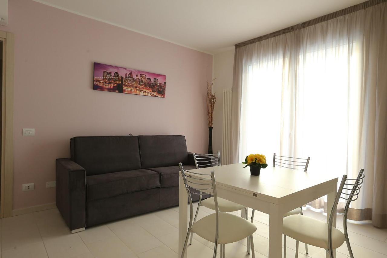 Aparthotel Residenza Riva Azzurra Rímini Habitación foto